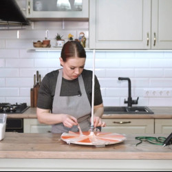 CZ Video kurz od Evgenii Volosyny - 3D antigravitační dort “Mimoni”