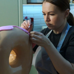 Video Course by Evgenia Volosyna – 3D Gravity-Defying Cake “Donut”