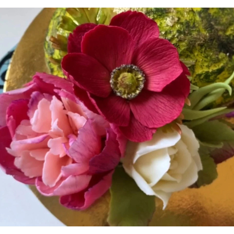 Video Course by Alena Ujshag – Chocolate Flower Modeling (Anemone)